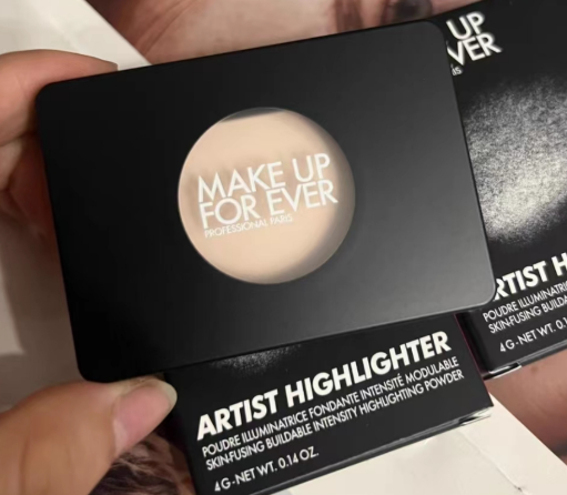 Make Up For Ever ARTIST HIGHLIGHTER Longwear Skin-fusing Powder Highlighter
