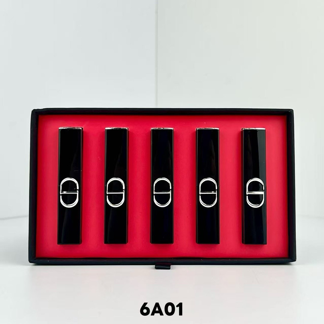 DIOR LIPSTICK GIFT SET
