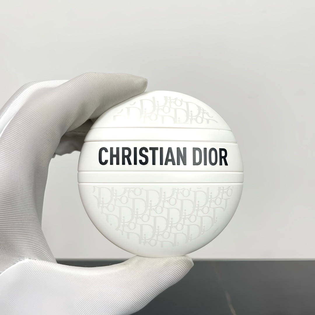 Dior Jadore LES ADORABLES HAND ,NAIL AND DECOLLETE CREAM