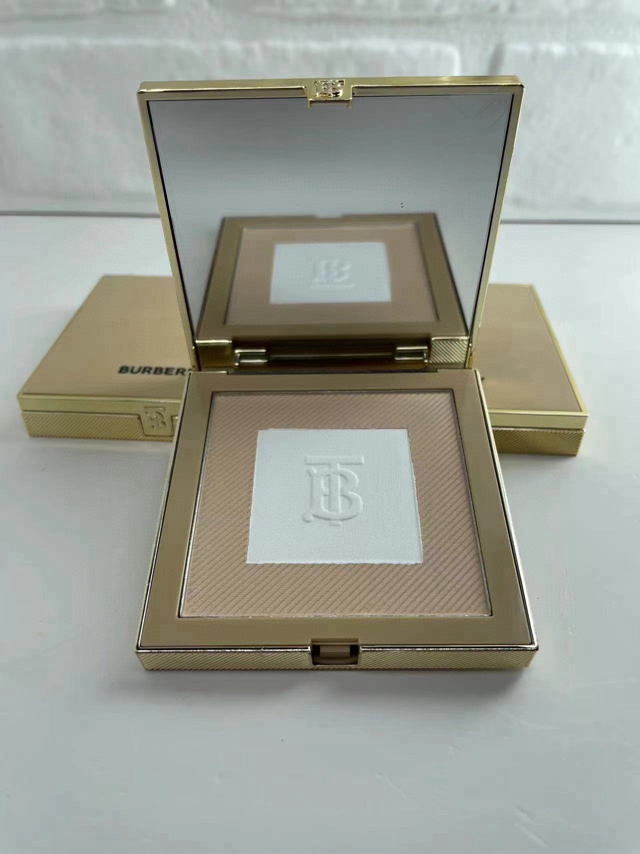 BURBERRY Beyond Wear Setting & Refining Powder, 11g