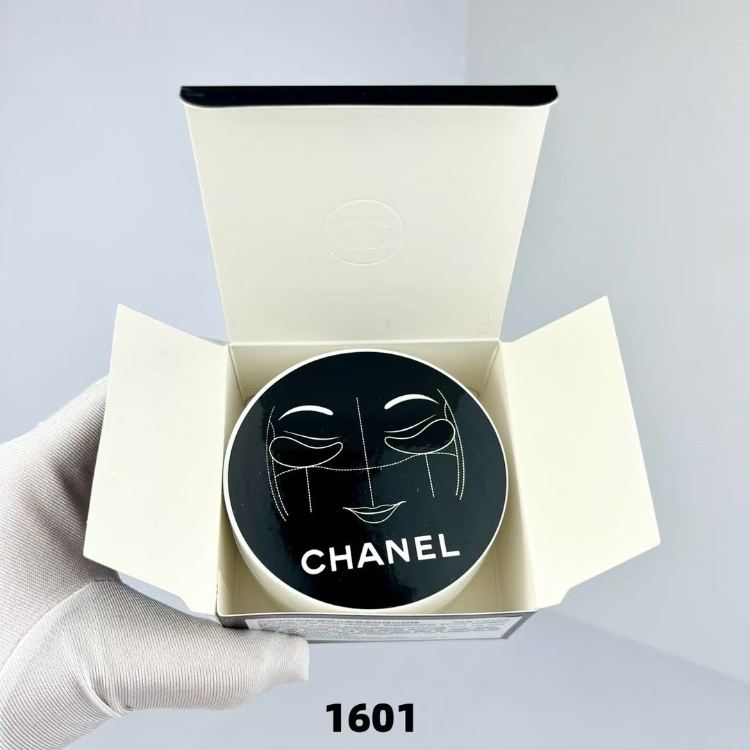 60 Chanel eye masks