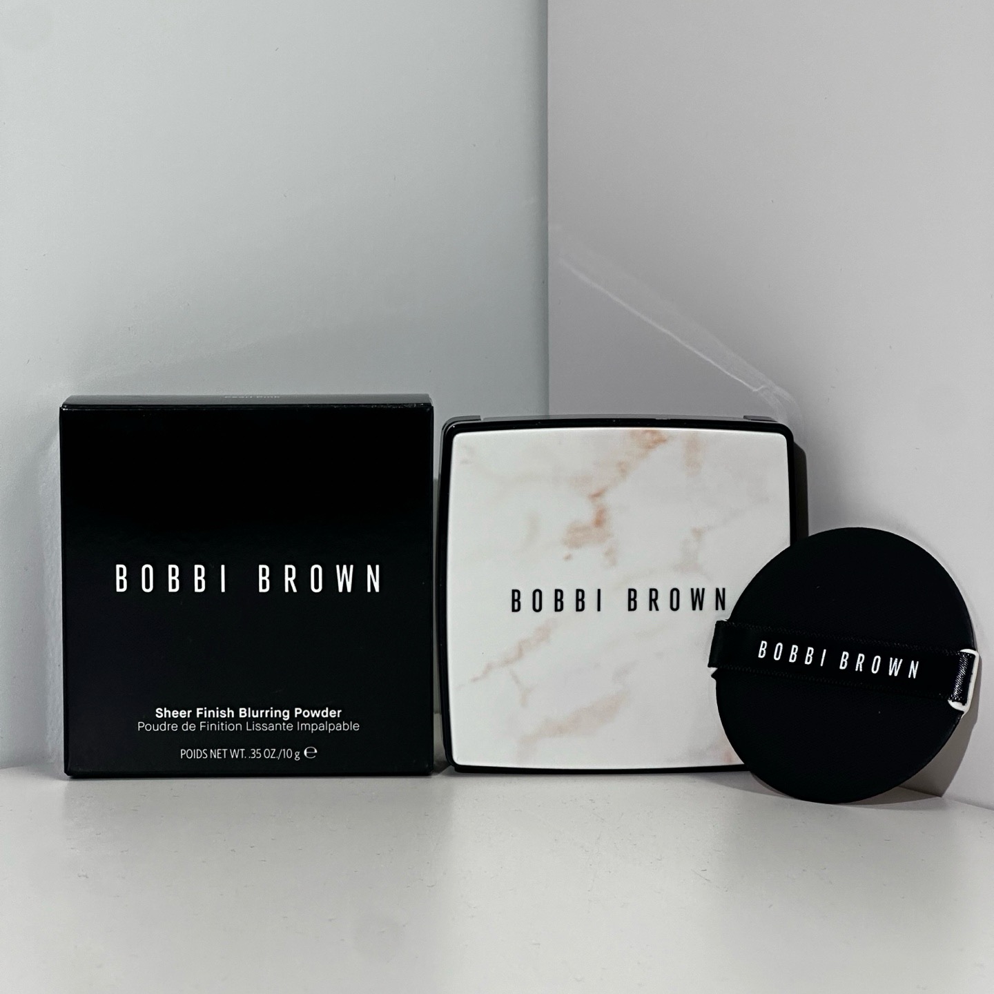 BOBBIBROWN Sheer Finish Blurring Powder